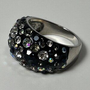 Vintage black-and-white AB crystal Cooper ring size 9